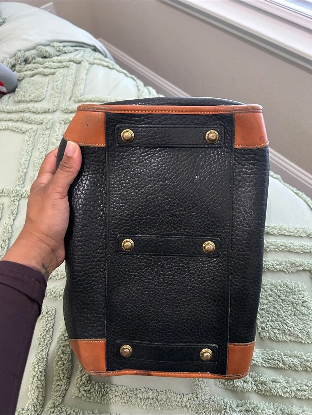 Dooney &Bourke Black and Tan Leather Doctor Satchel Handbag w/ lock and key